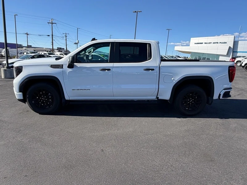 Used 2024 Summit White GMC Pro image 9