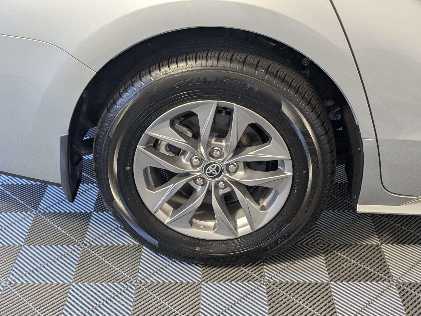 Used 2025 Celestial Silver Metallic Toyota XLE 8-Passenger image 9