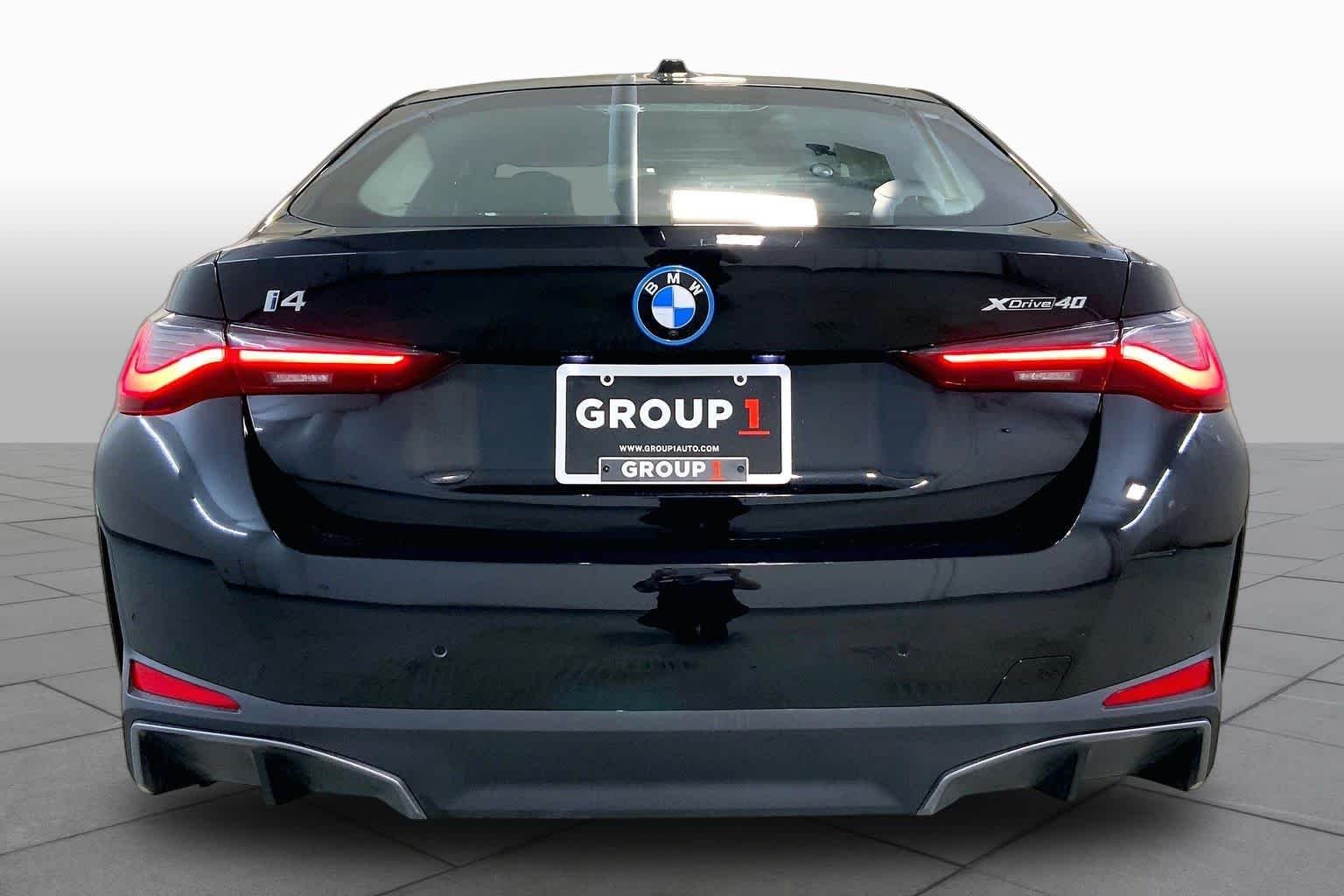 Certified Used 2025 Black Sapphire Metallic BMW xDrive40 image 4
