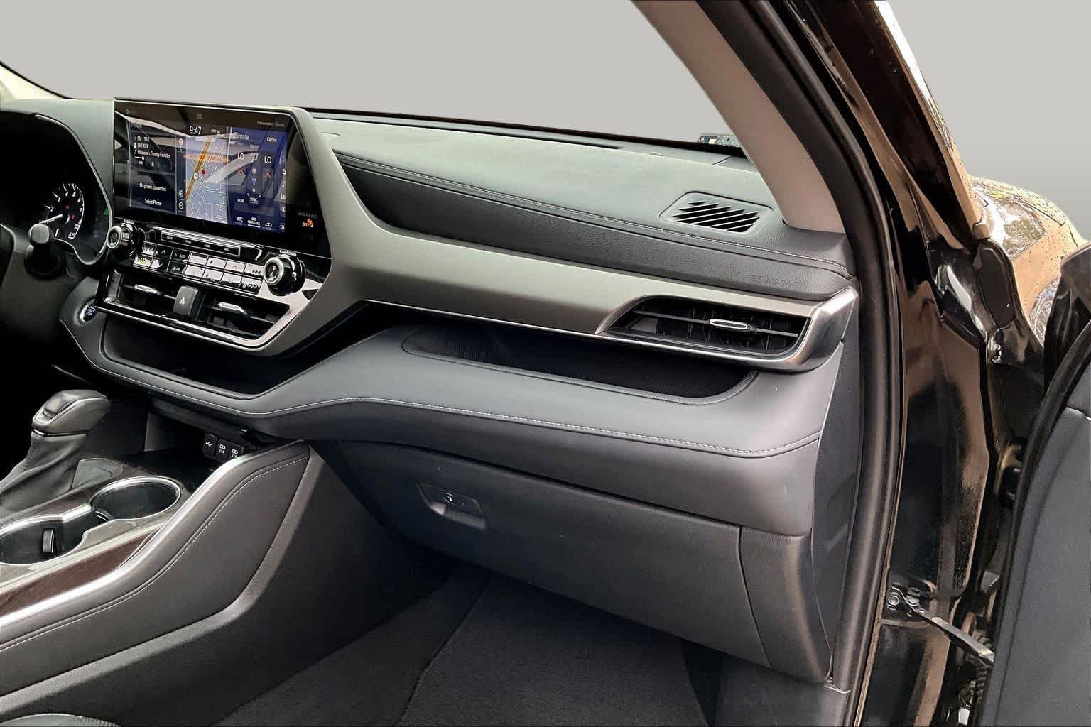 Used 2020 Midnight Black Metallic Toyota Limited image 18