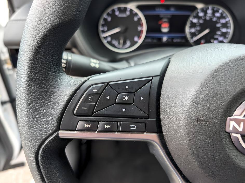 Used 2025 Fresh Powder Nissan SV image 15