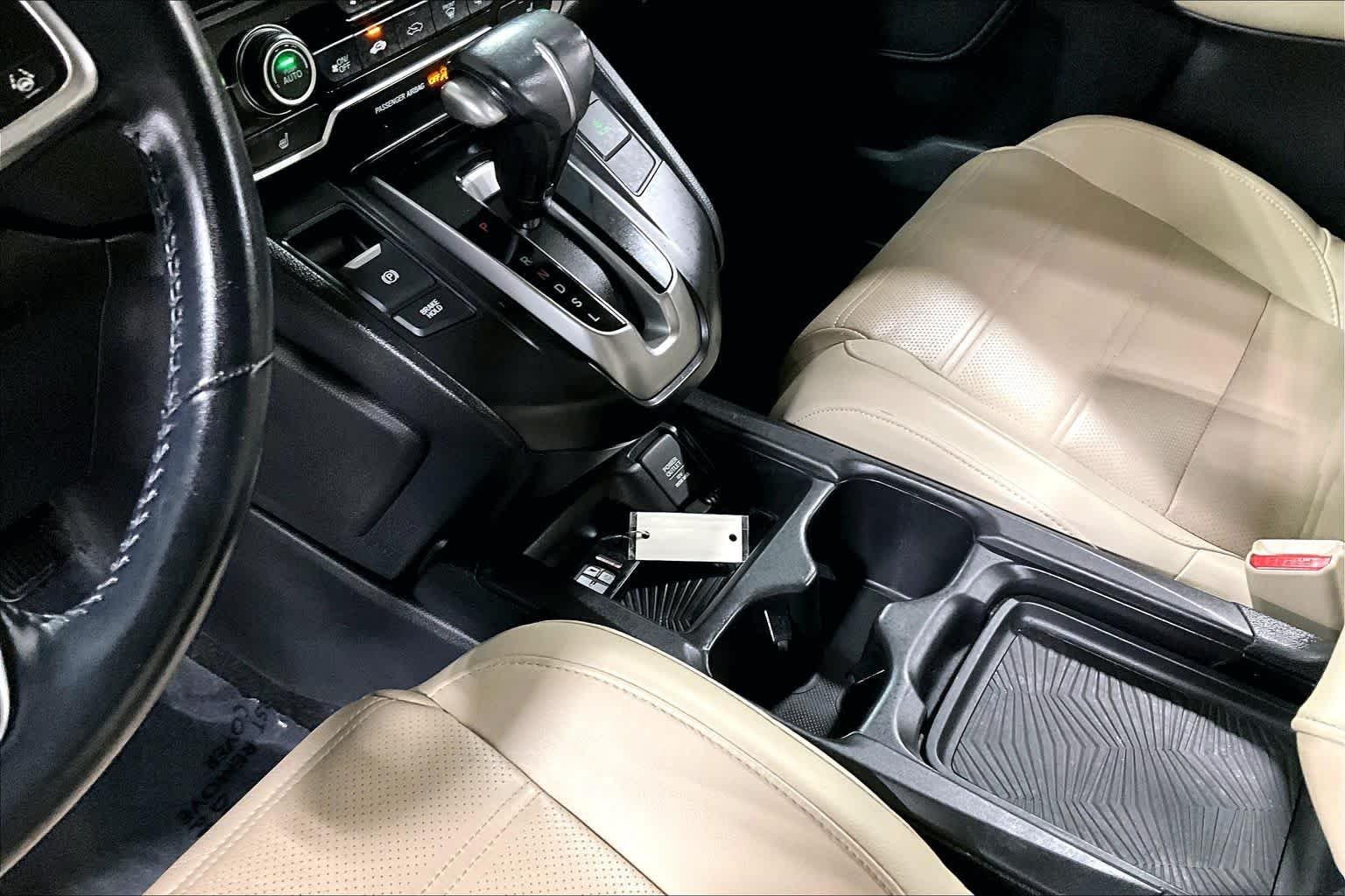Used 2018 White Diamond Pearl Honda EX-L image 17