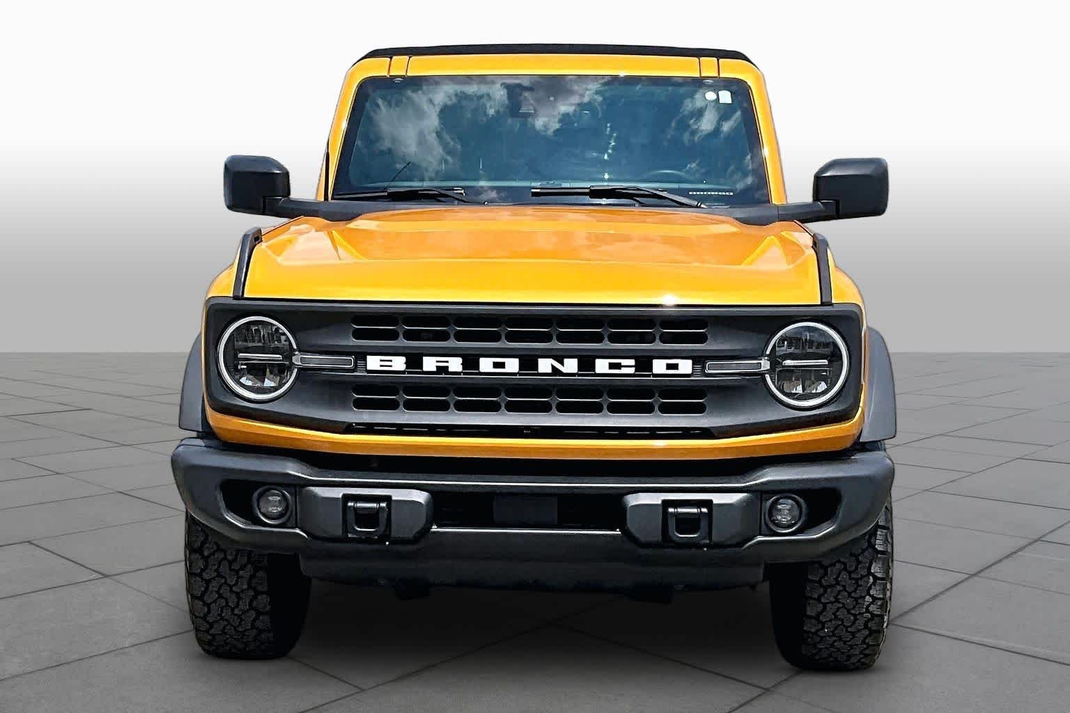 Certified Used 2022 Orange Metallic Ford Black Diamond image 4