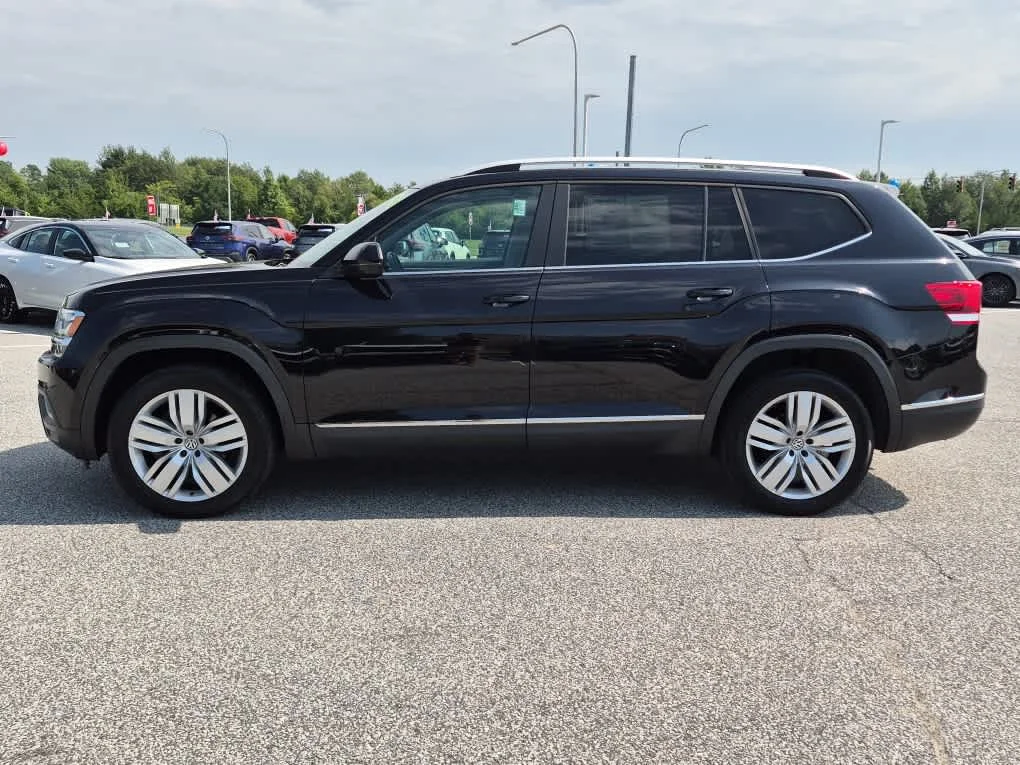Used 2019 Deep Black Pearl Volkswagen 3.6L V6 SEL image 5