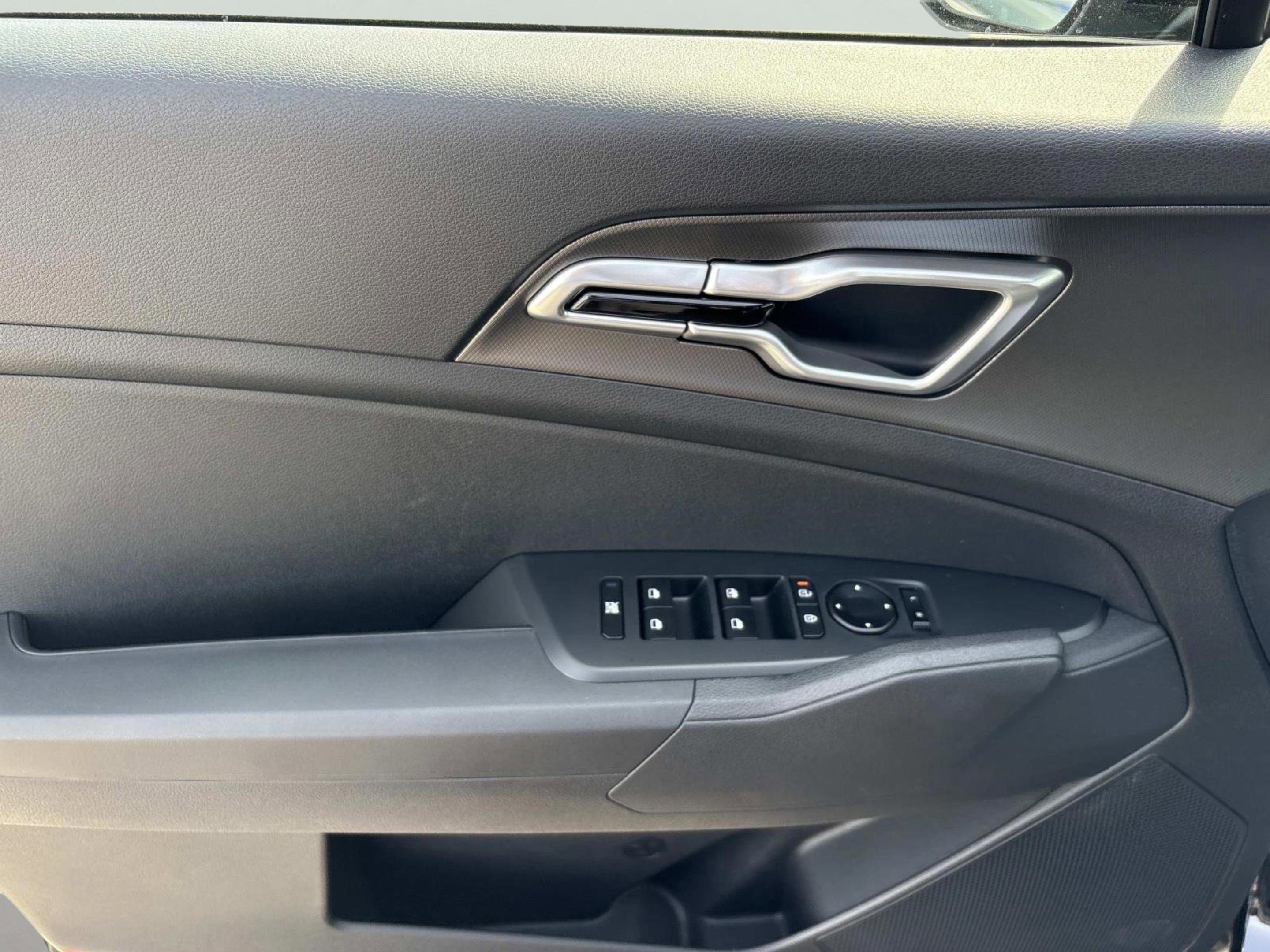 New 2026 Fusion Black Kia LX image 19