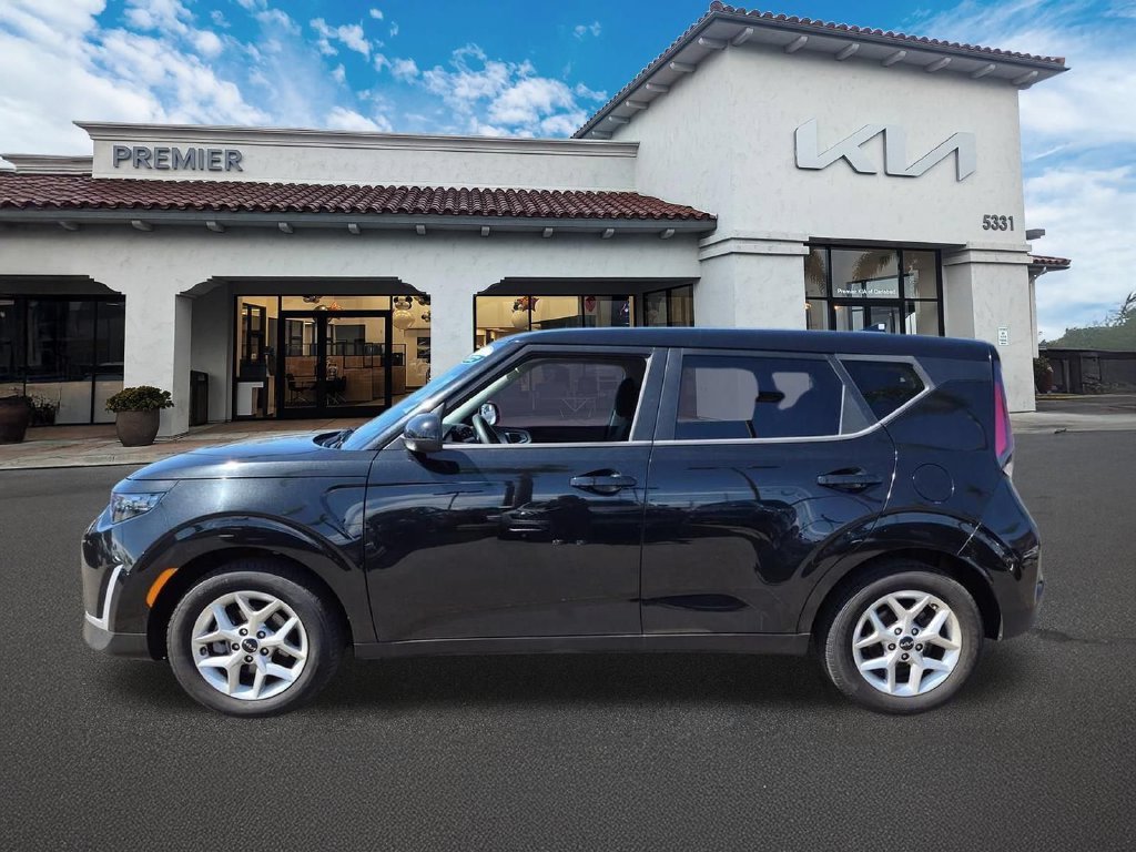 Certified Used 2024 Fusion Black Kia LX image 5