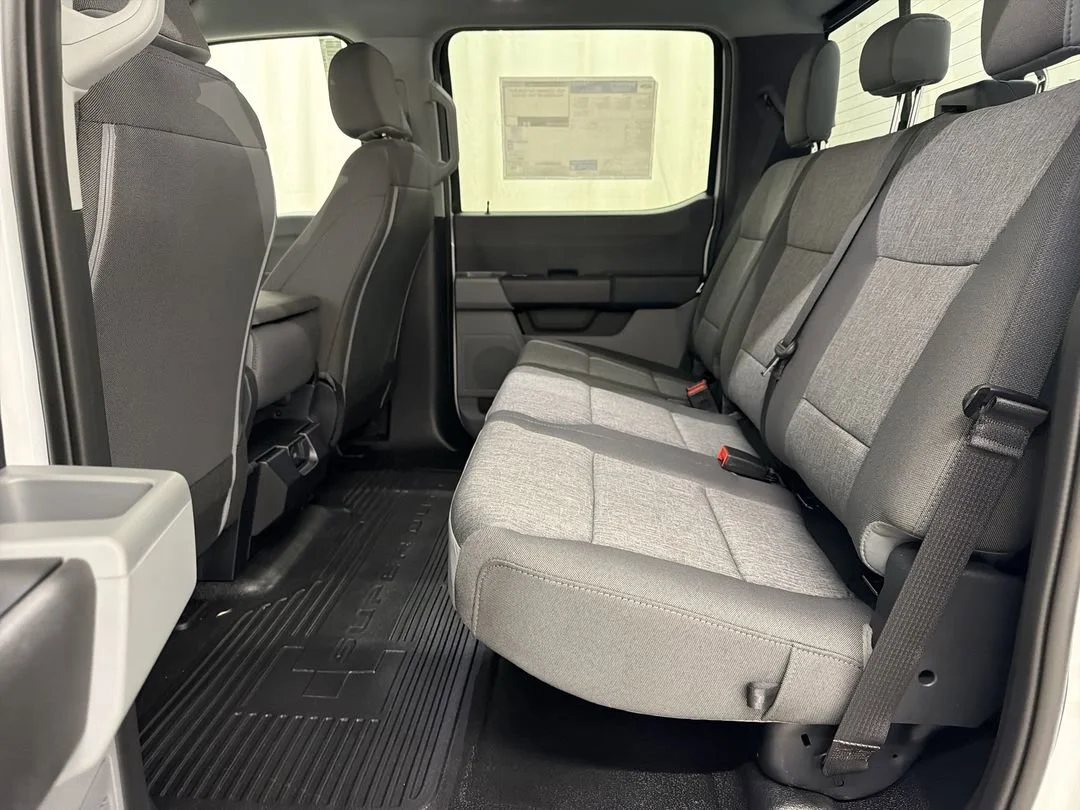 New 2026 Oxford White Ford F-350® XL image 18