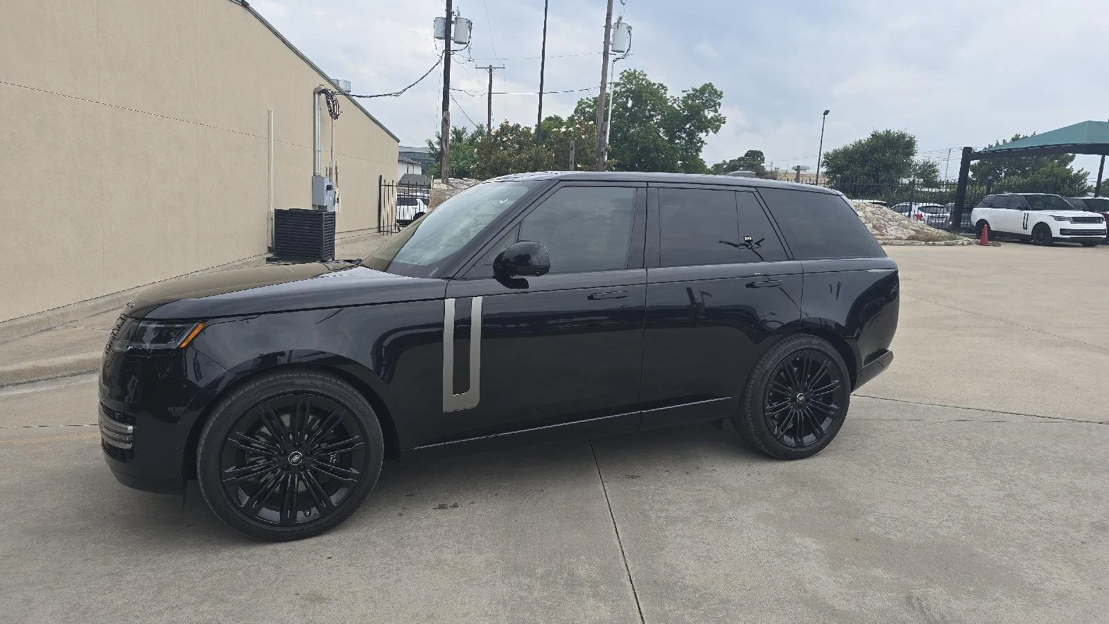 2025 Land Rover Range Rover 4.4 SE SWB's photo