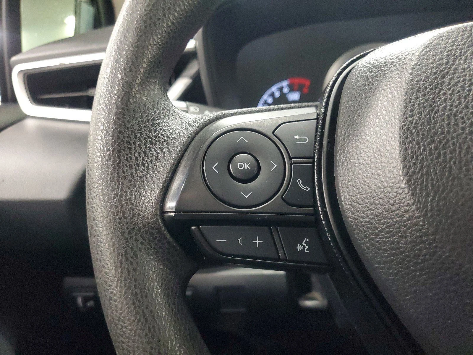Used 2021 Celestite Toyota LE image 23