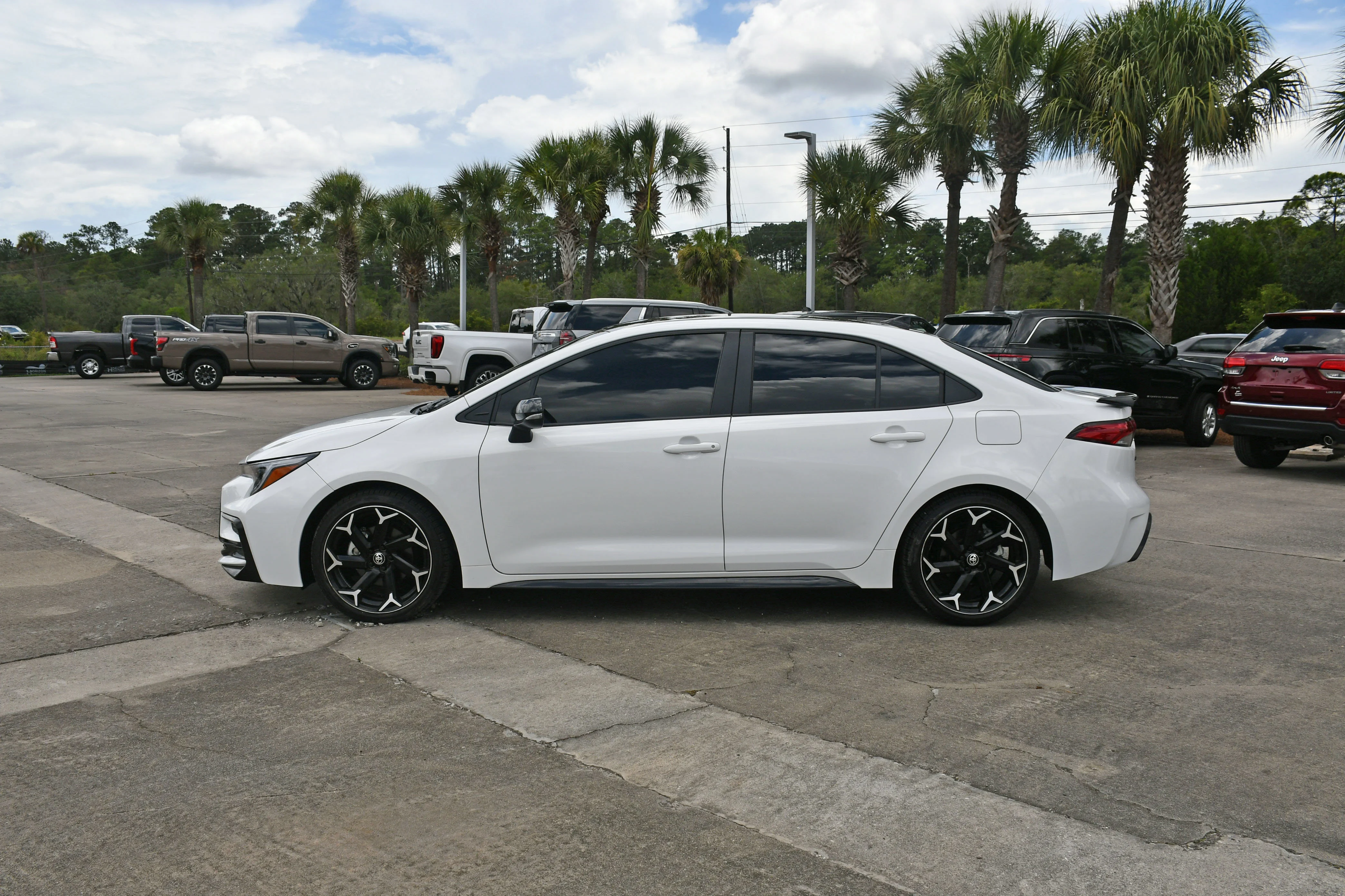 Used 2025 White Toyota FX image 4