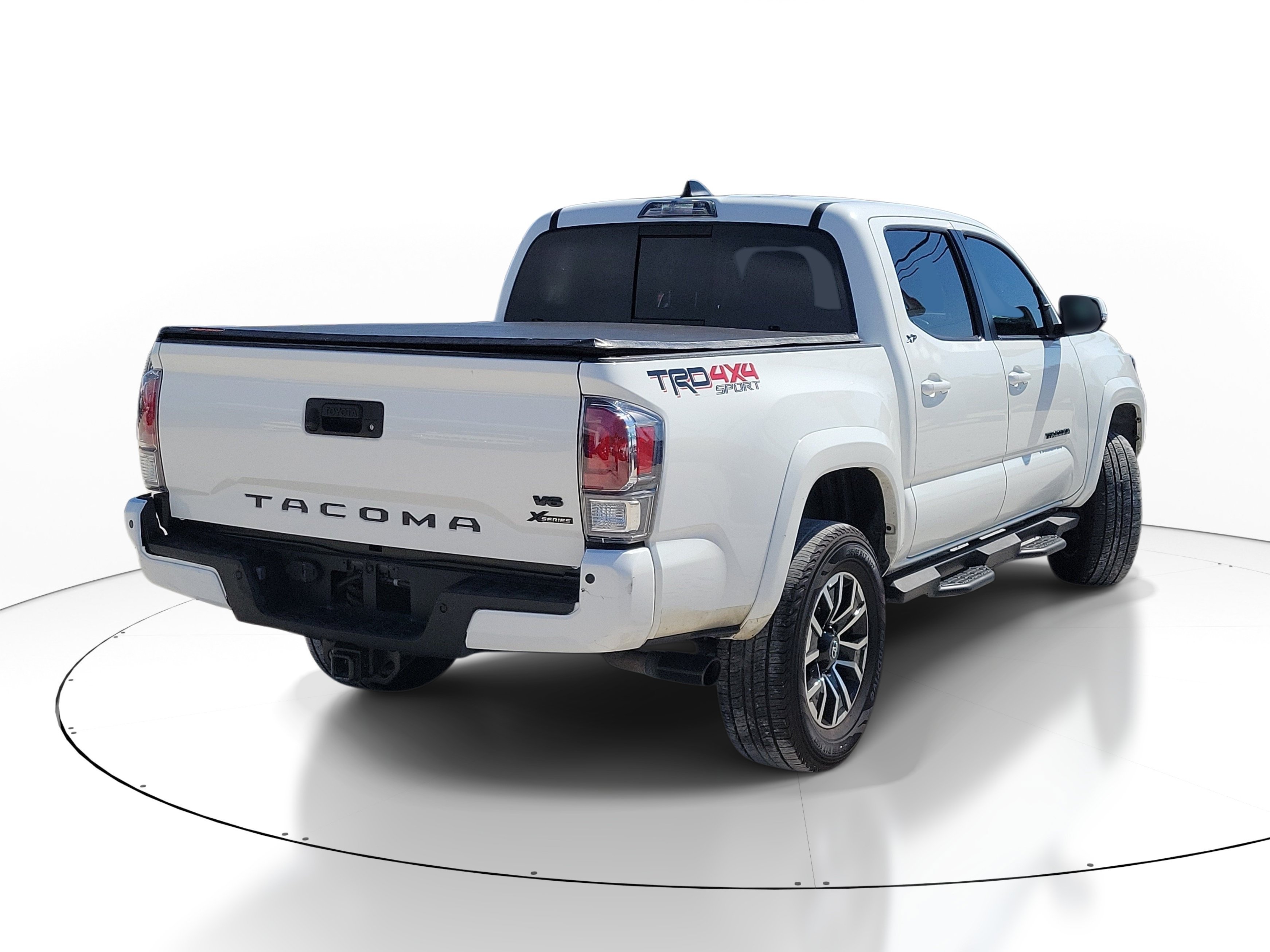 Used 2022 White Toyota SR image 6