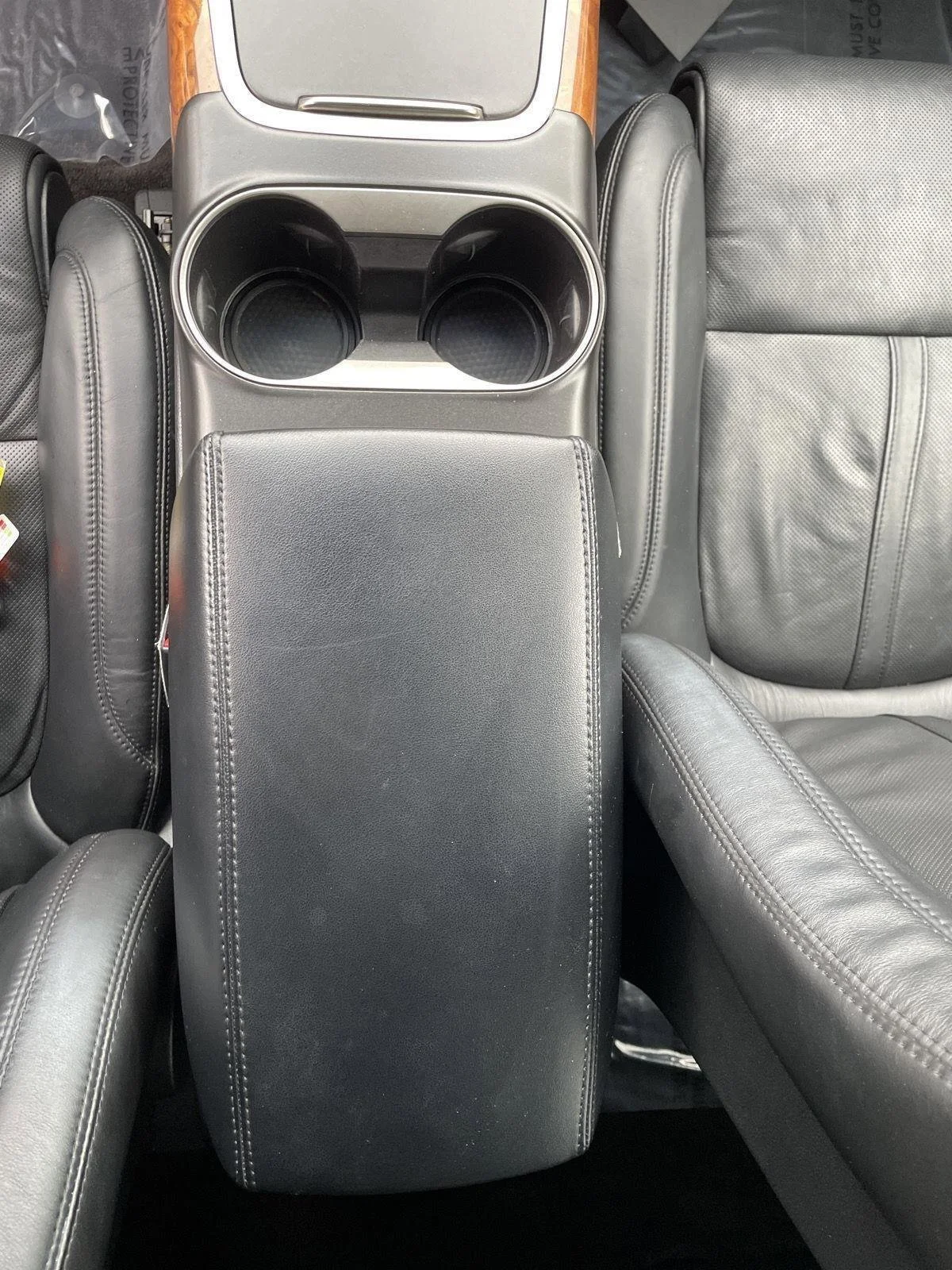Used 2016 Black Velvet Lincoln Reserve image 9