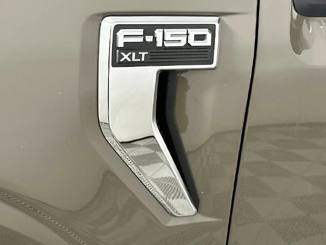 New 2026 Gray Ford XLT image 25
