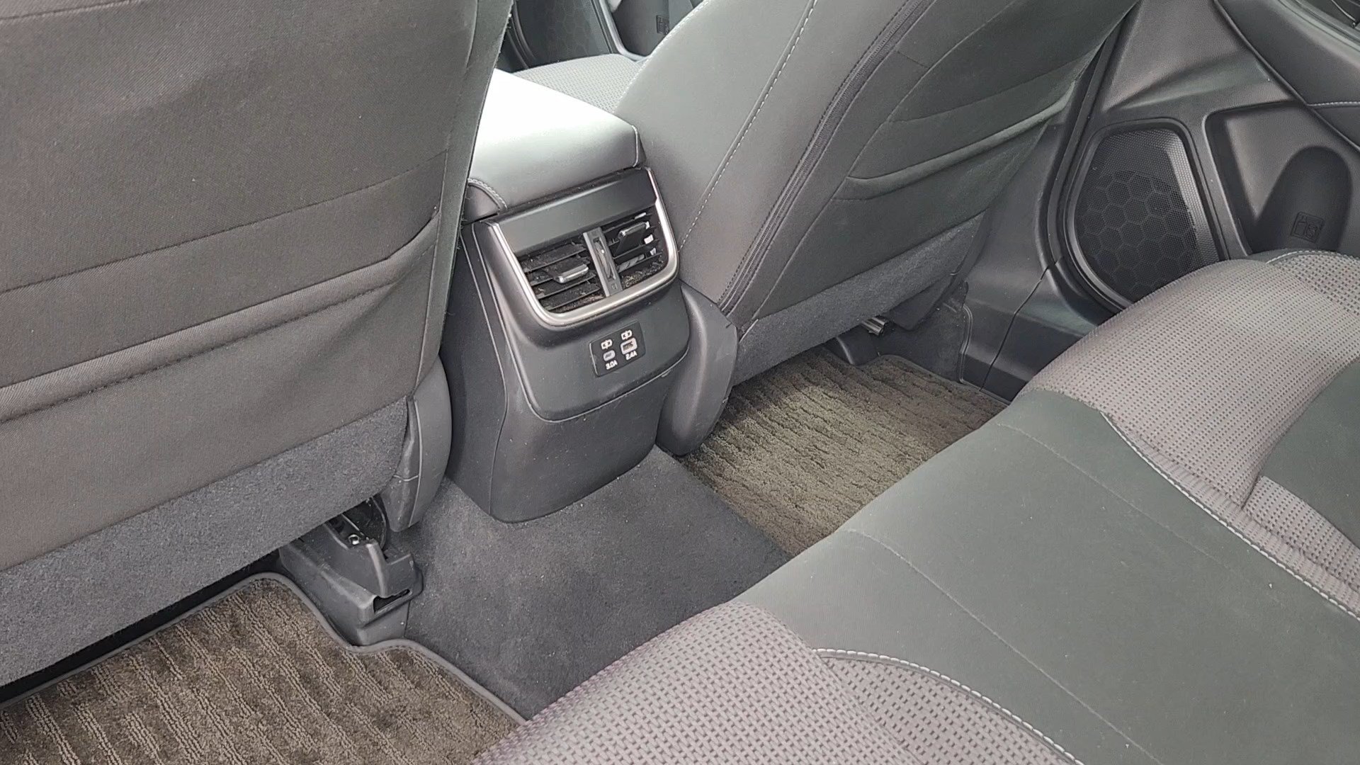 2025 Subaru Outback Premium - Photo 18