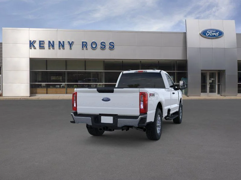 2025 Ford F-350 Super Duty XLT - Photo 9