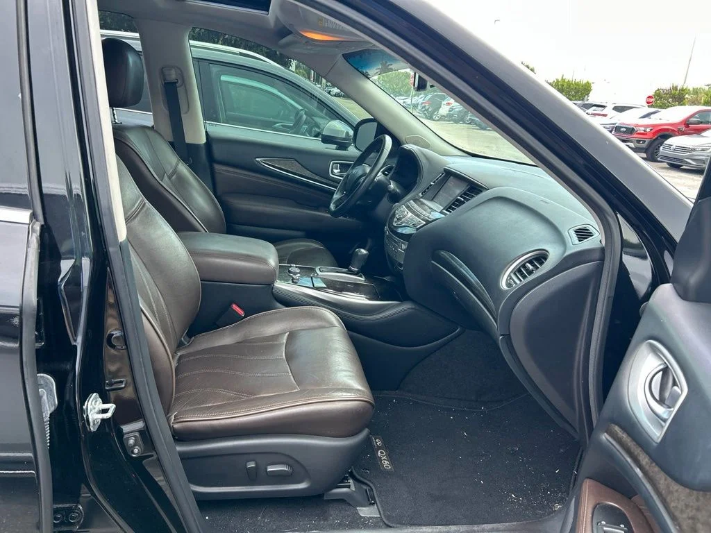 Used 2015 Black Obsidian INFINITI Base image 36