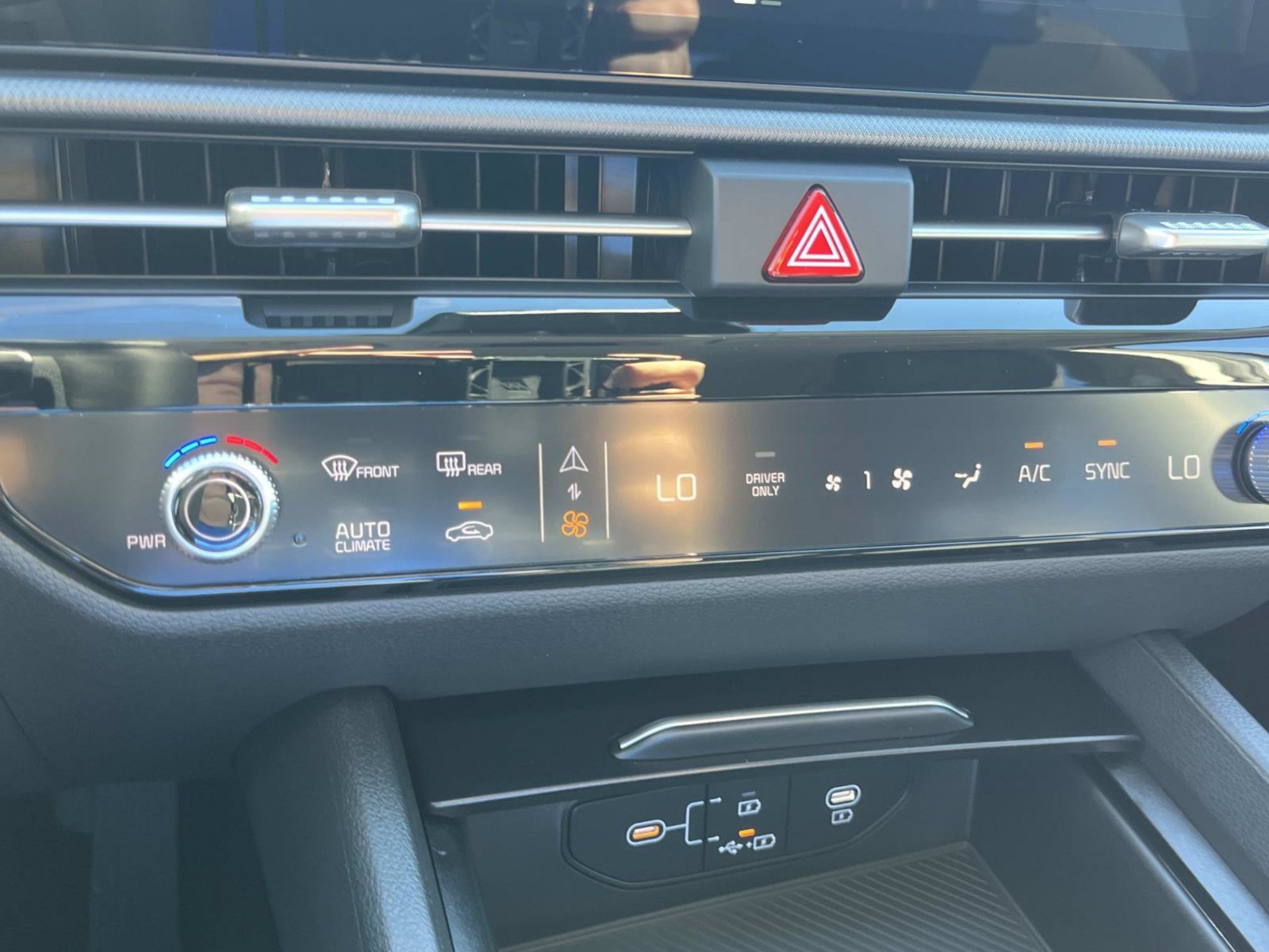 New 2027 Snow White Pearl Kia S image 29