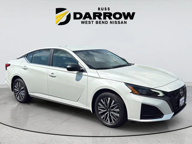 New 2026 White Nissan 2.5 SV image 7