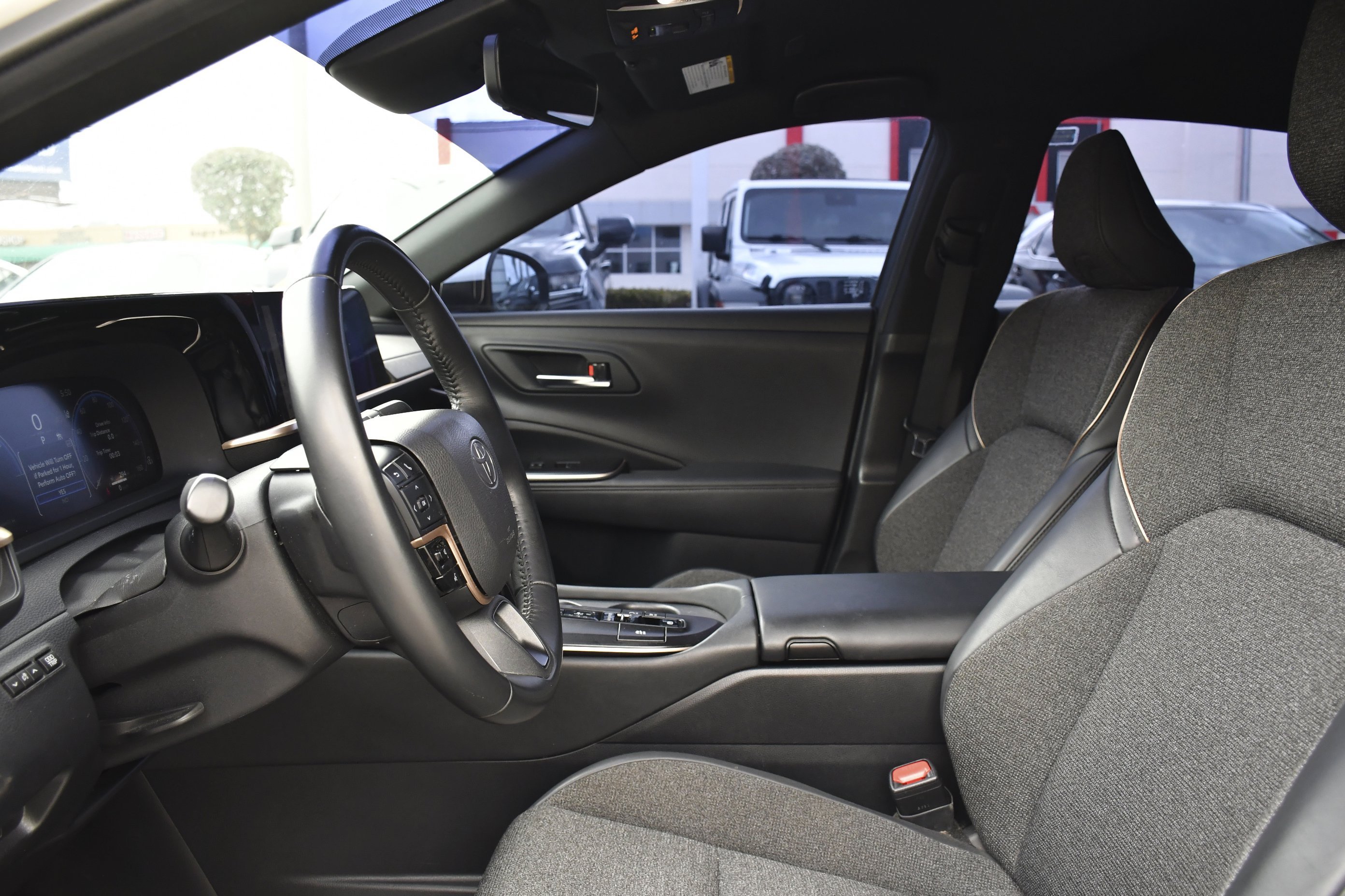 2023 Toyota Crown XLE - Photo 21