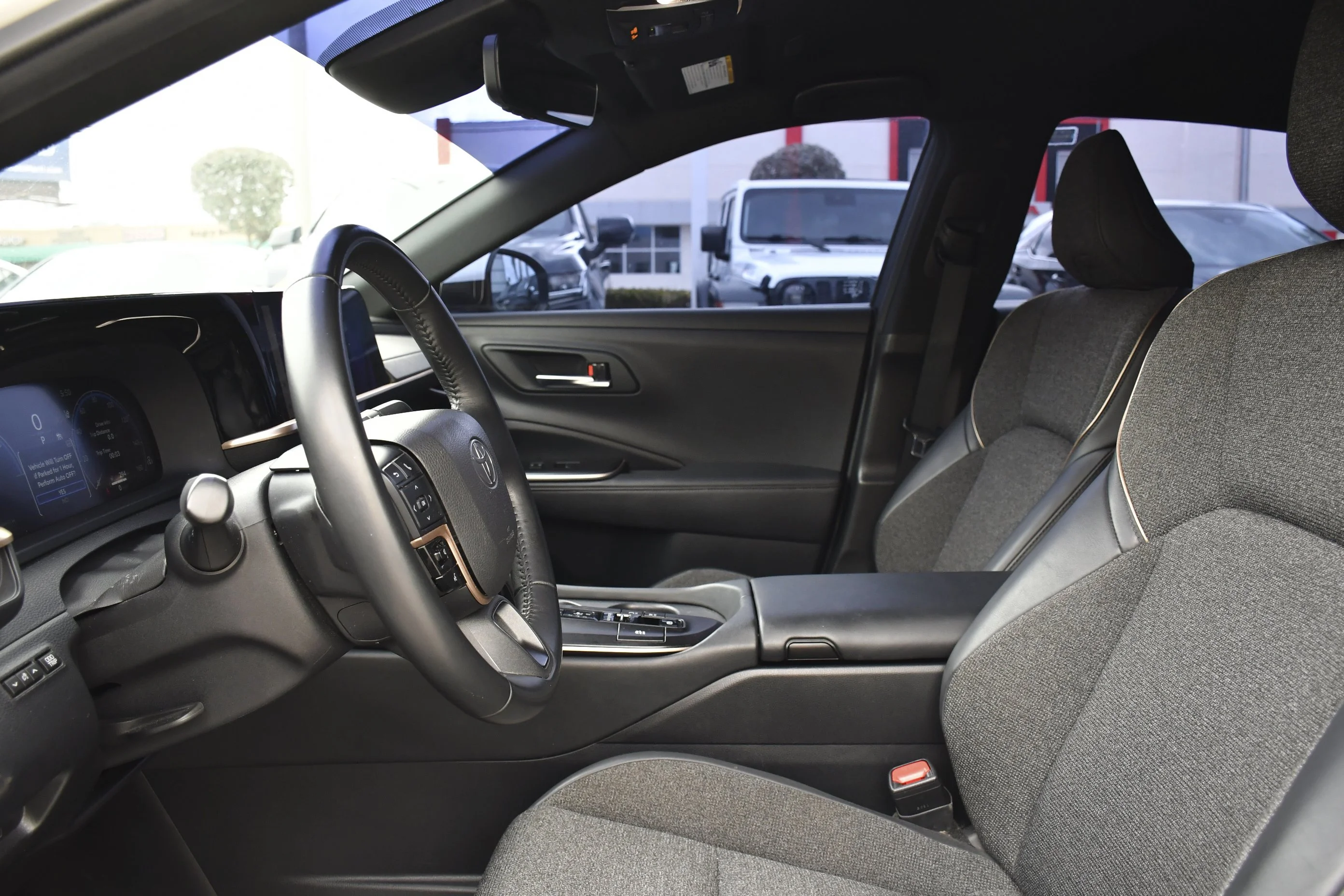 2023 Toyota Crown XLE - Photo 21