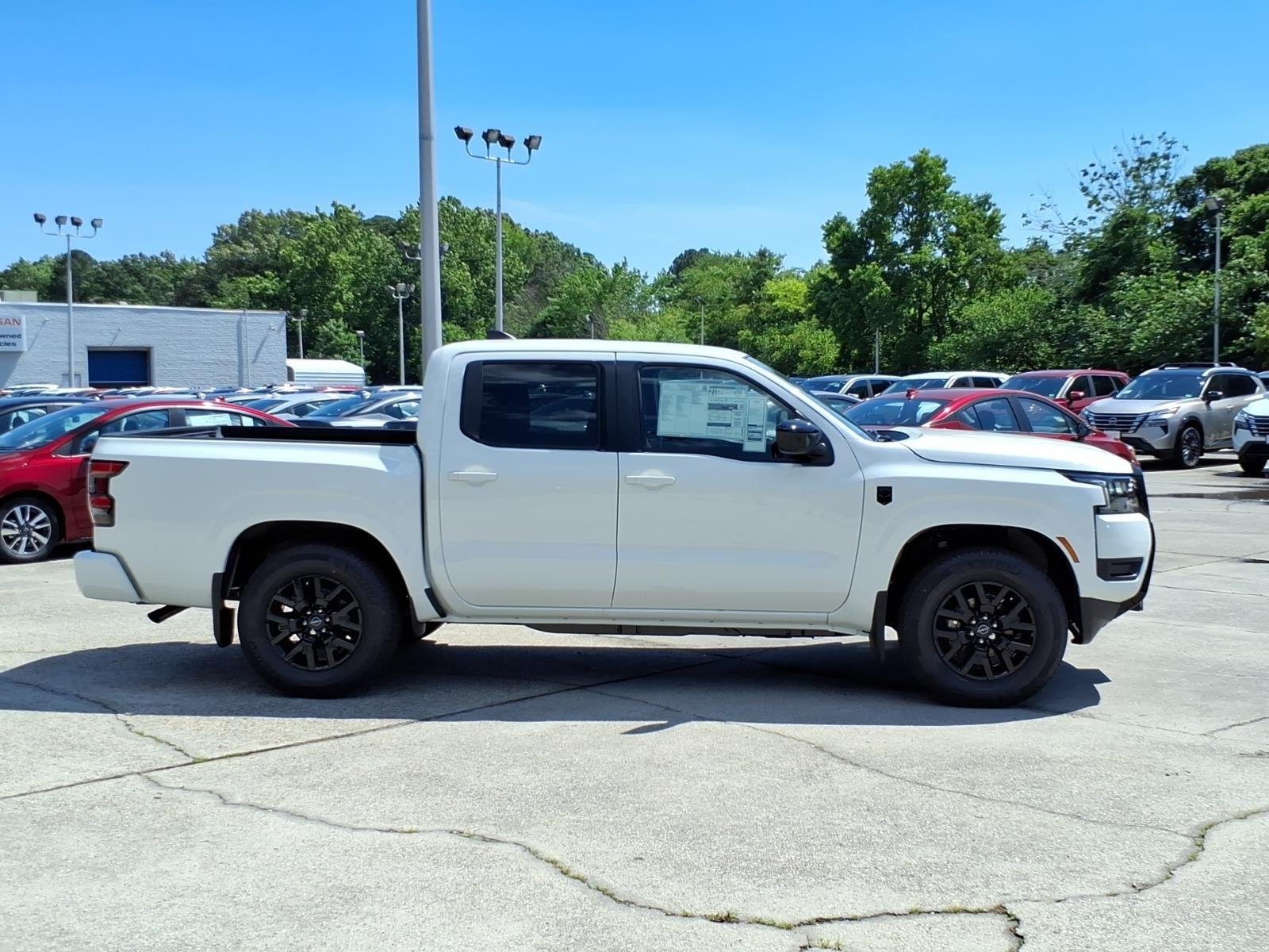 New 2026 Glacier White Nissan SV image 5