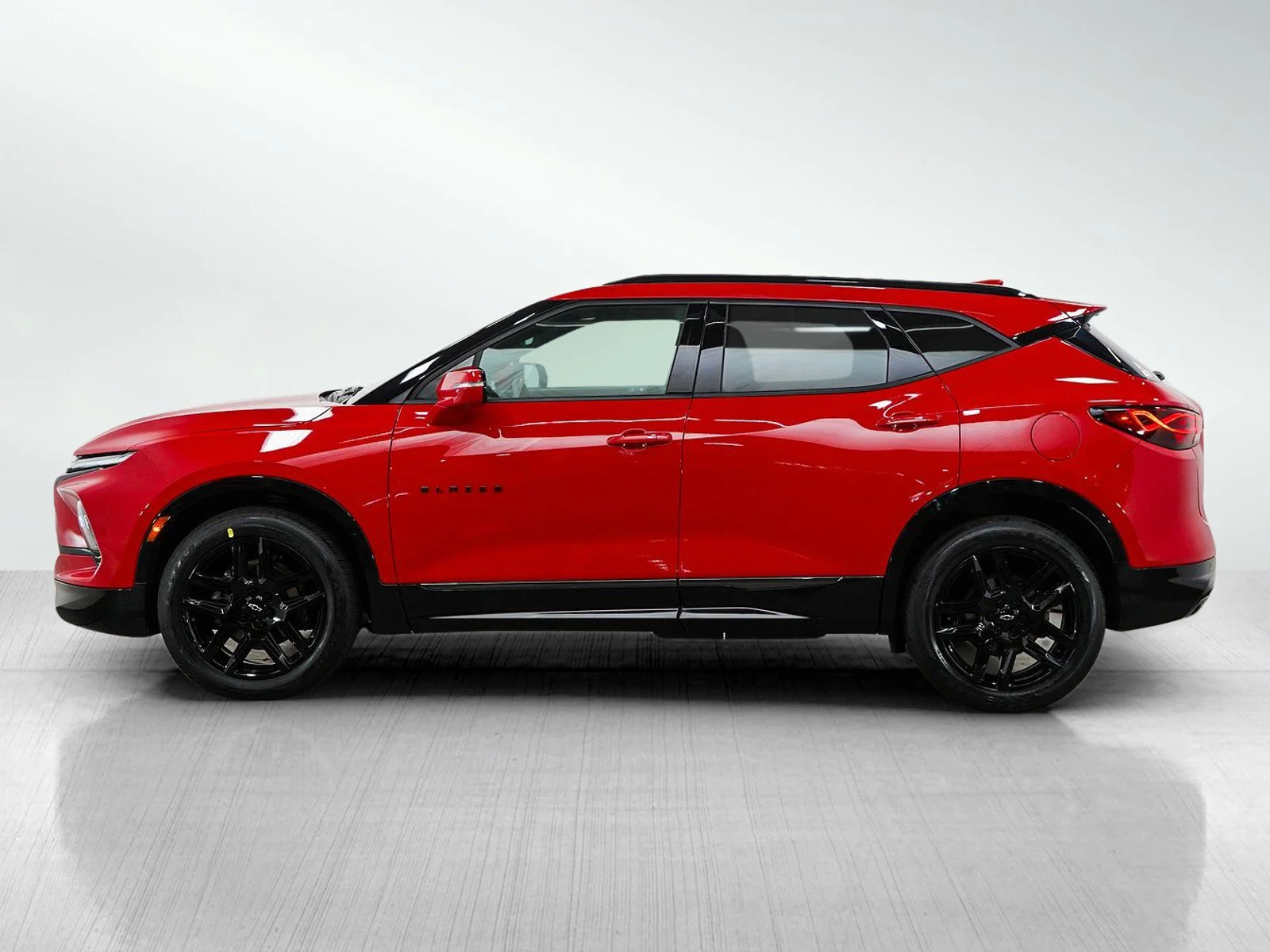Used 2024 Chevrolet Blazer RS with VIN 3GNKBKRS5RS160603 for sale in White Bear Lake, Minnesota