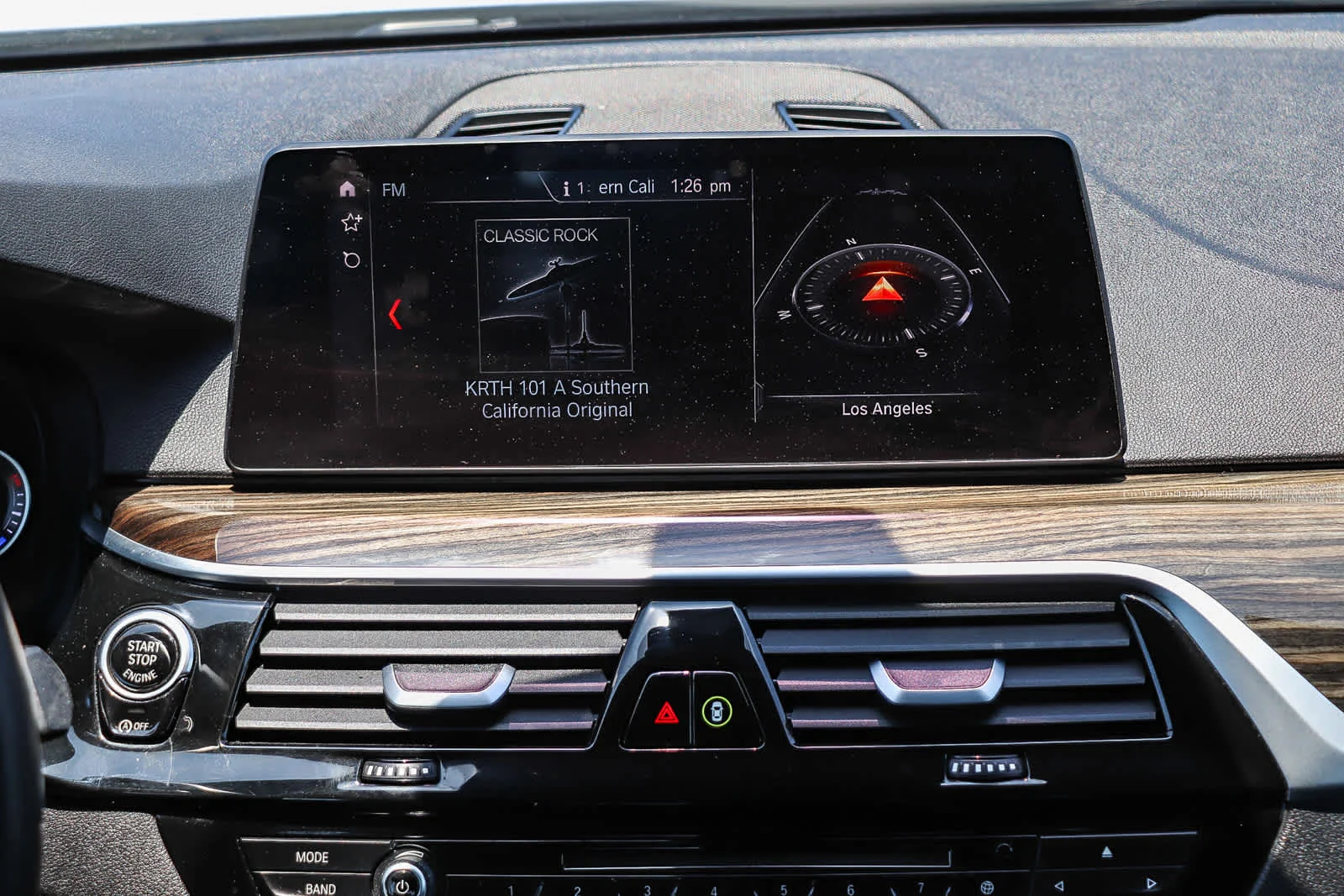 Used 2019 Alpine White BMW 530i image 14
