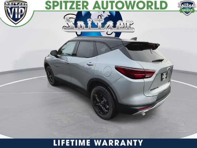 2026 Chevrolet Blazer photo 11 of 42