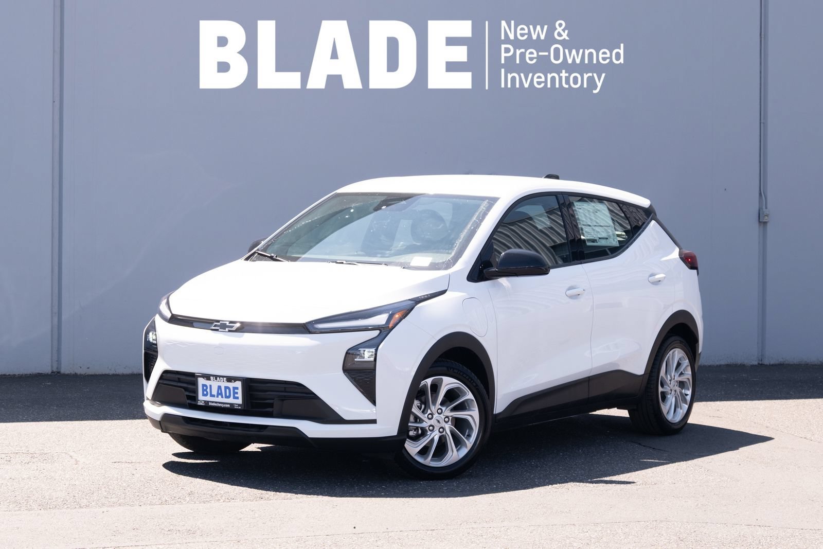 New 2027 Summit White Chevrolet LT image 1