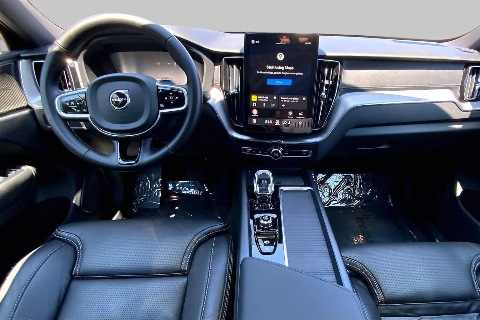 Used 2026 Vapour Grey Metallic Volvo Ultra Black Edition image 15