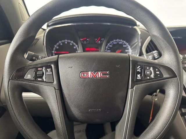 Used 2014 Champagne Silver Metallic GMC SLE-1 image 19