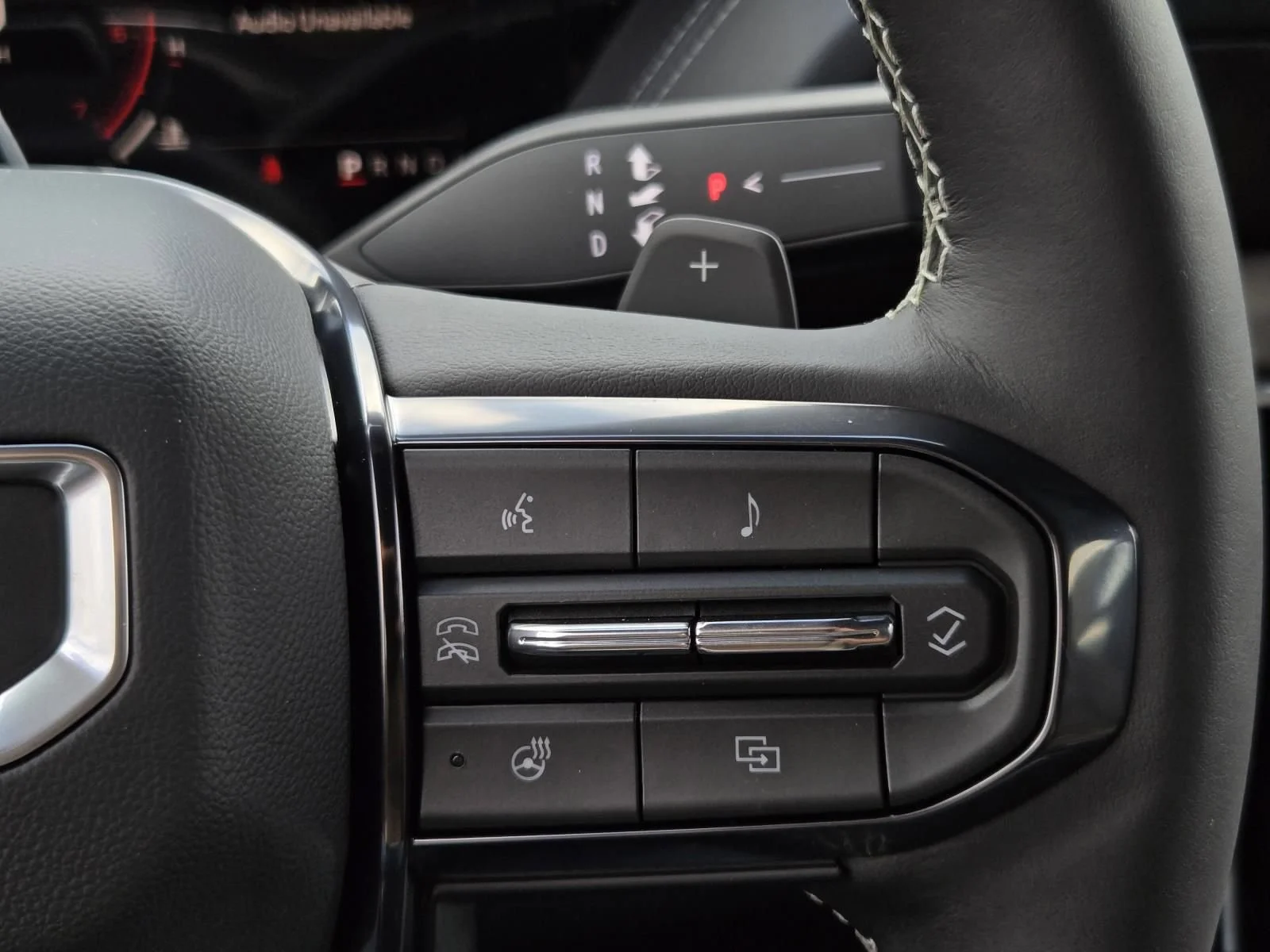 2026 GMC Yukon Denali Ultimate - Photo 14