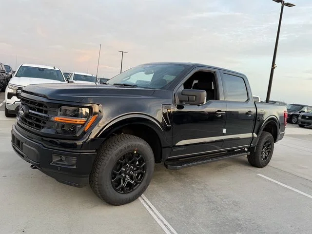 New 2026 Agate Black Metallic Ford XLT image 3