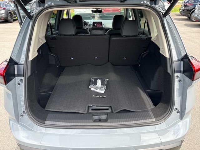 New 2026 Boulder Gray Pearl Nissan Dark Armor™ image 9