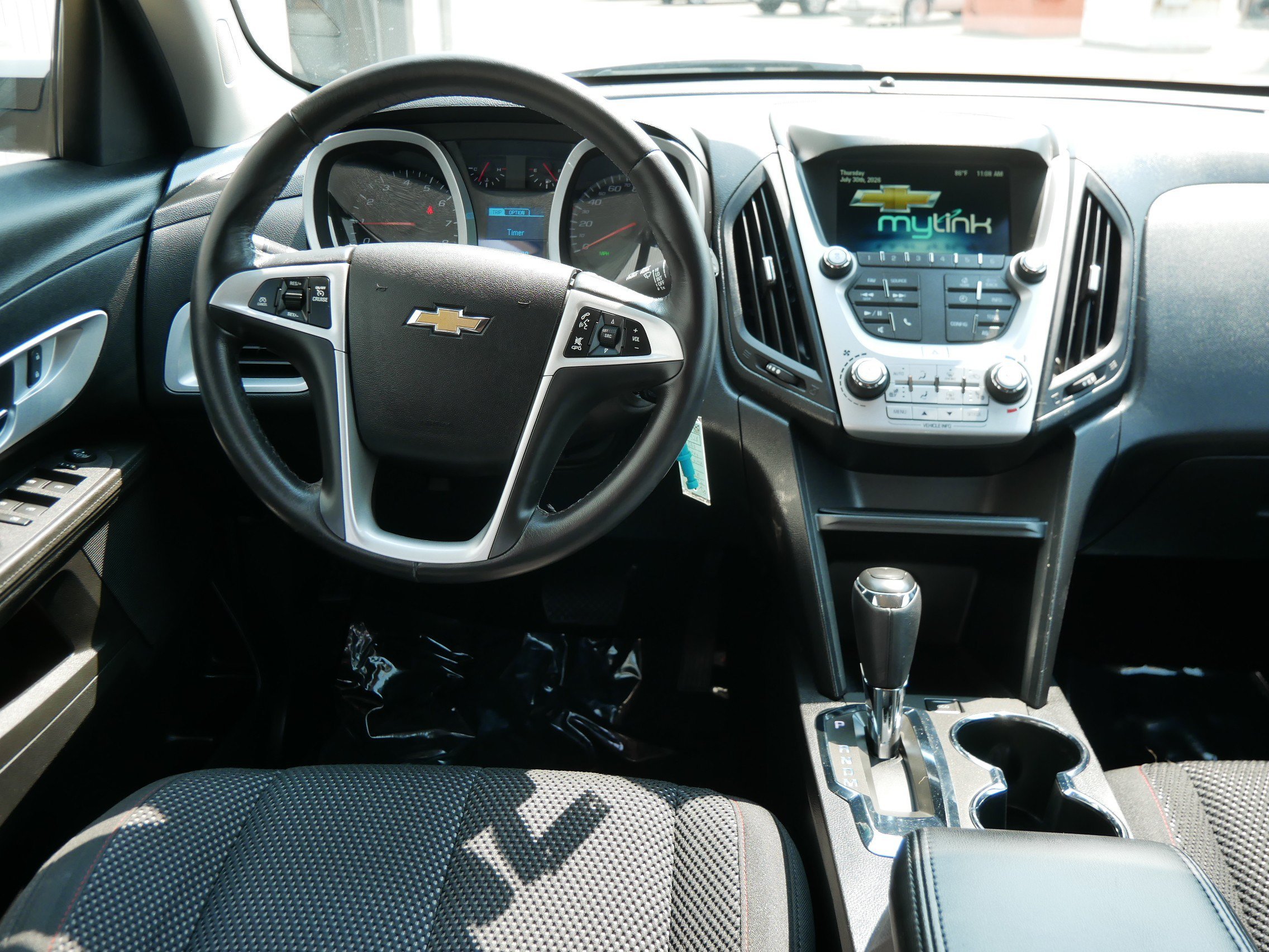Used 2016 Champagne Silver Metallic Chevrolet LT image 16