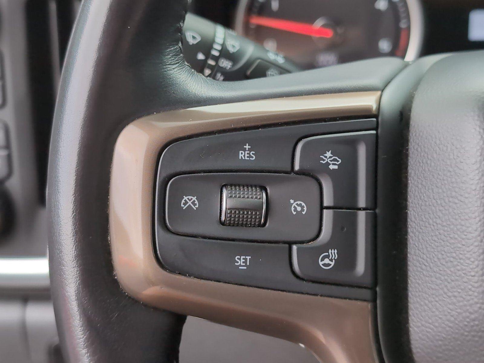 Used 2022 Northsky Blue Metallic Chevrolet High Country image 31