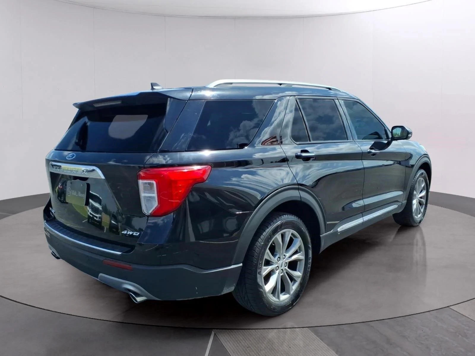 Used 2023 Agate Black Ford Limited image 5