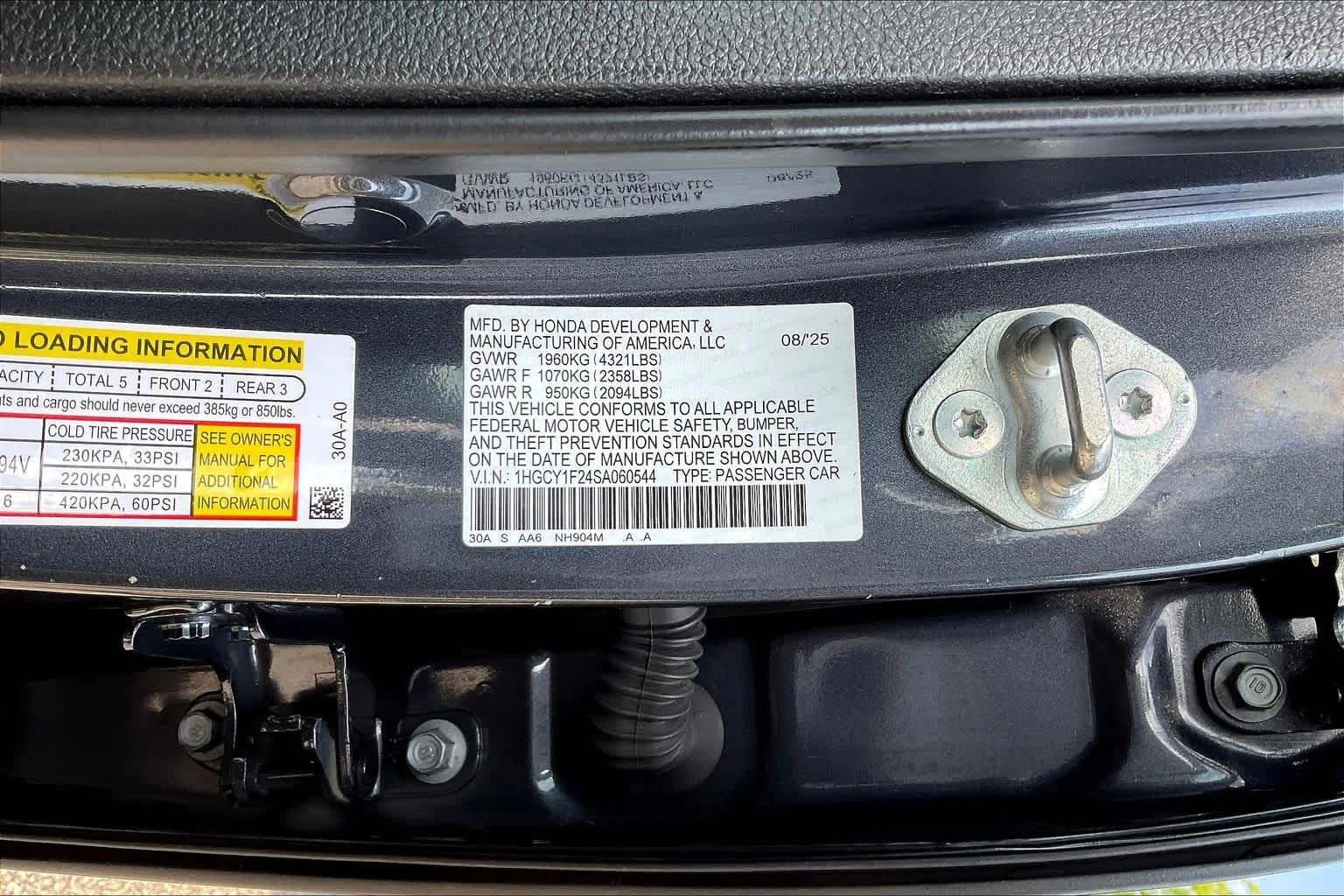 Used 2025 Meteorite Gray Metallic Honda LX image 32