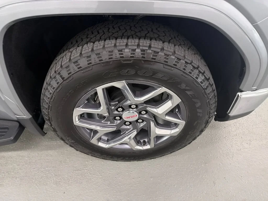 New 2026 Sterling Metallic GMC SLT image 4