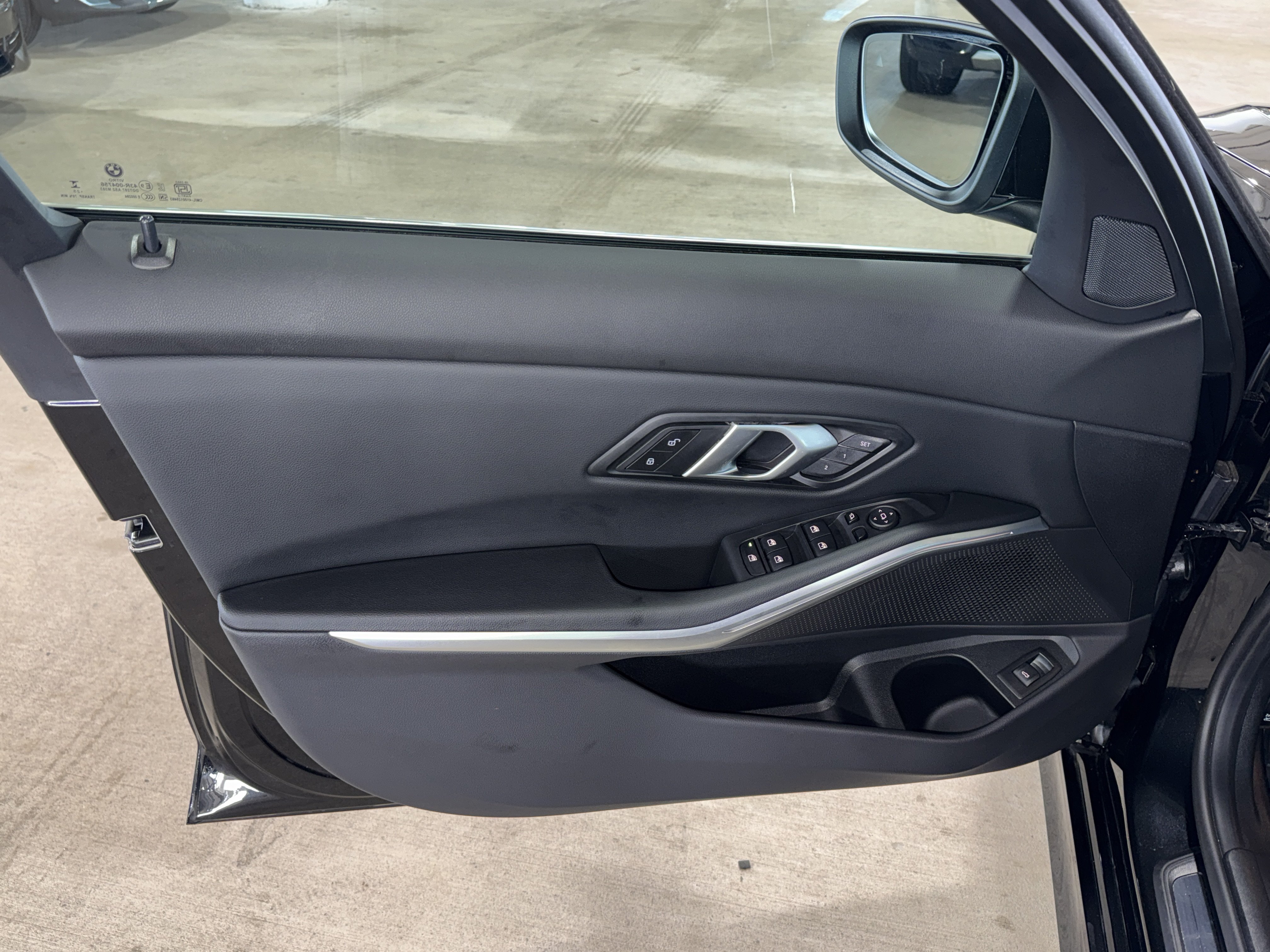 Used 2025 Black Sapphire Metallic BMW 330i image 20