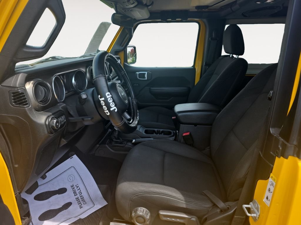 Used 2019 Yellow Jeep Sport S image 9