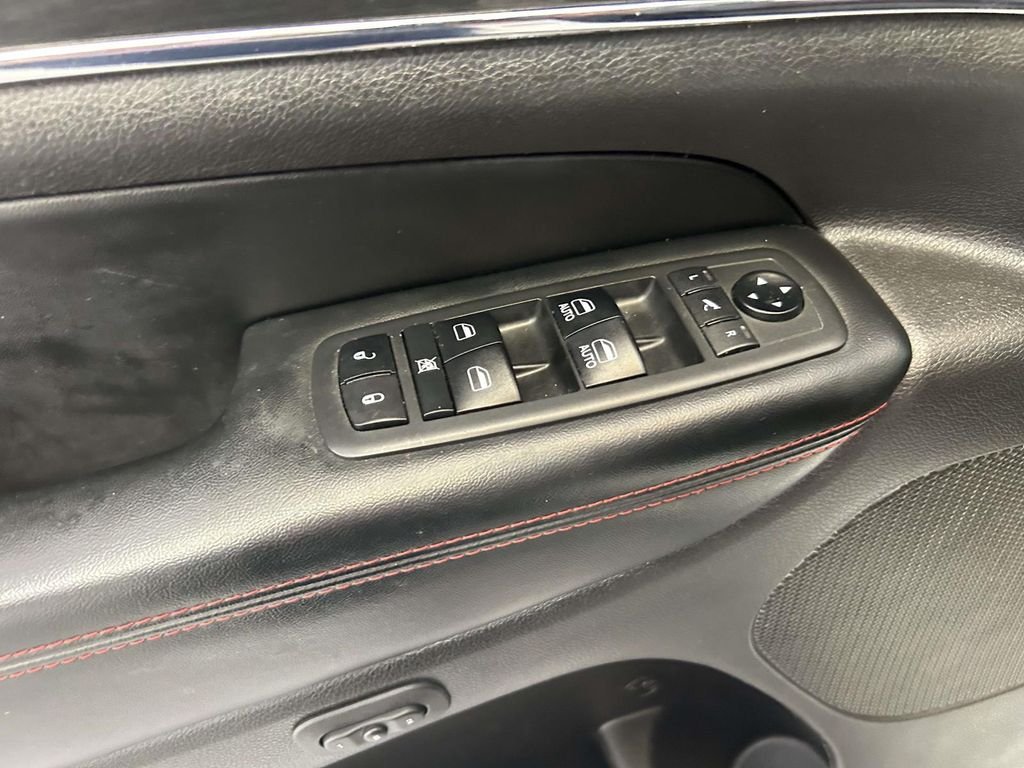 Used 2018 White Jeep Trailhawk image 21