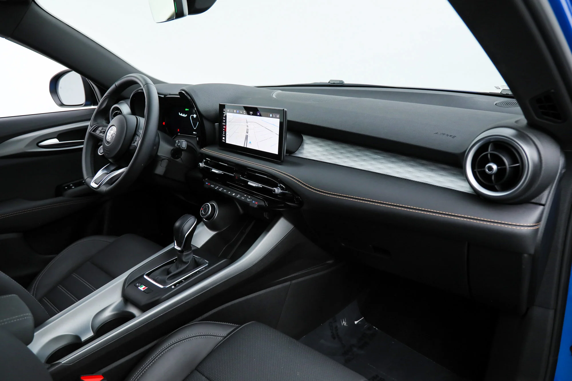 2025 Alfa Romeo Tonale Base - Photo 12