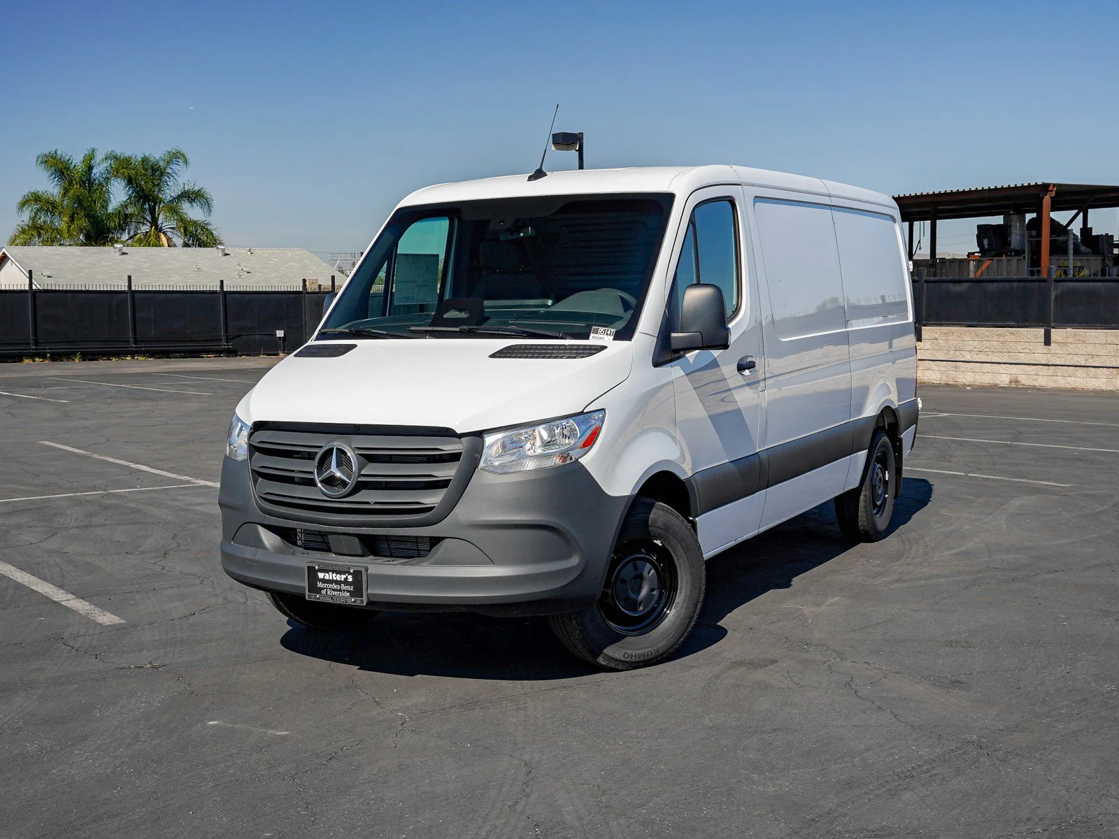 2025 Mercedes-Benz Sprinter 2500 144 WB's photo