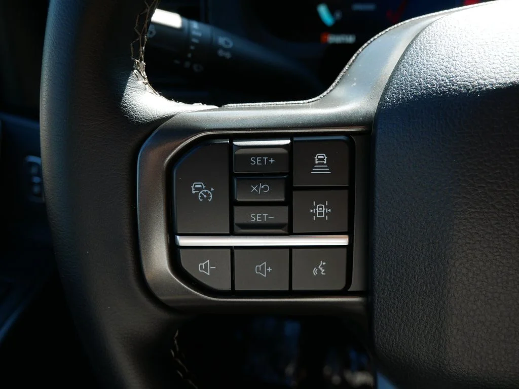Used 2024 Gray Ford XLT image 27