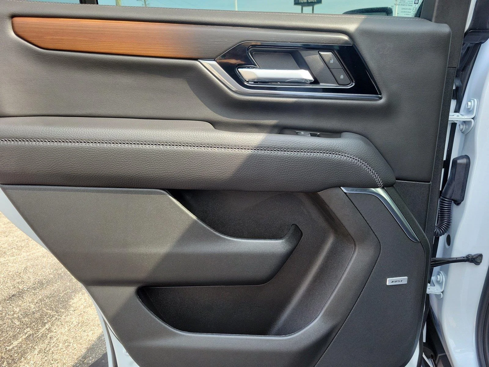 2026 GMC Yukon Denali - Photo 14