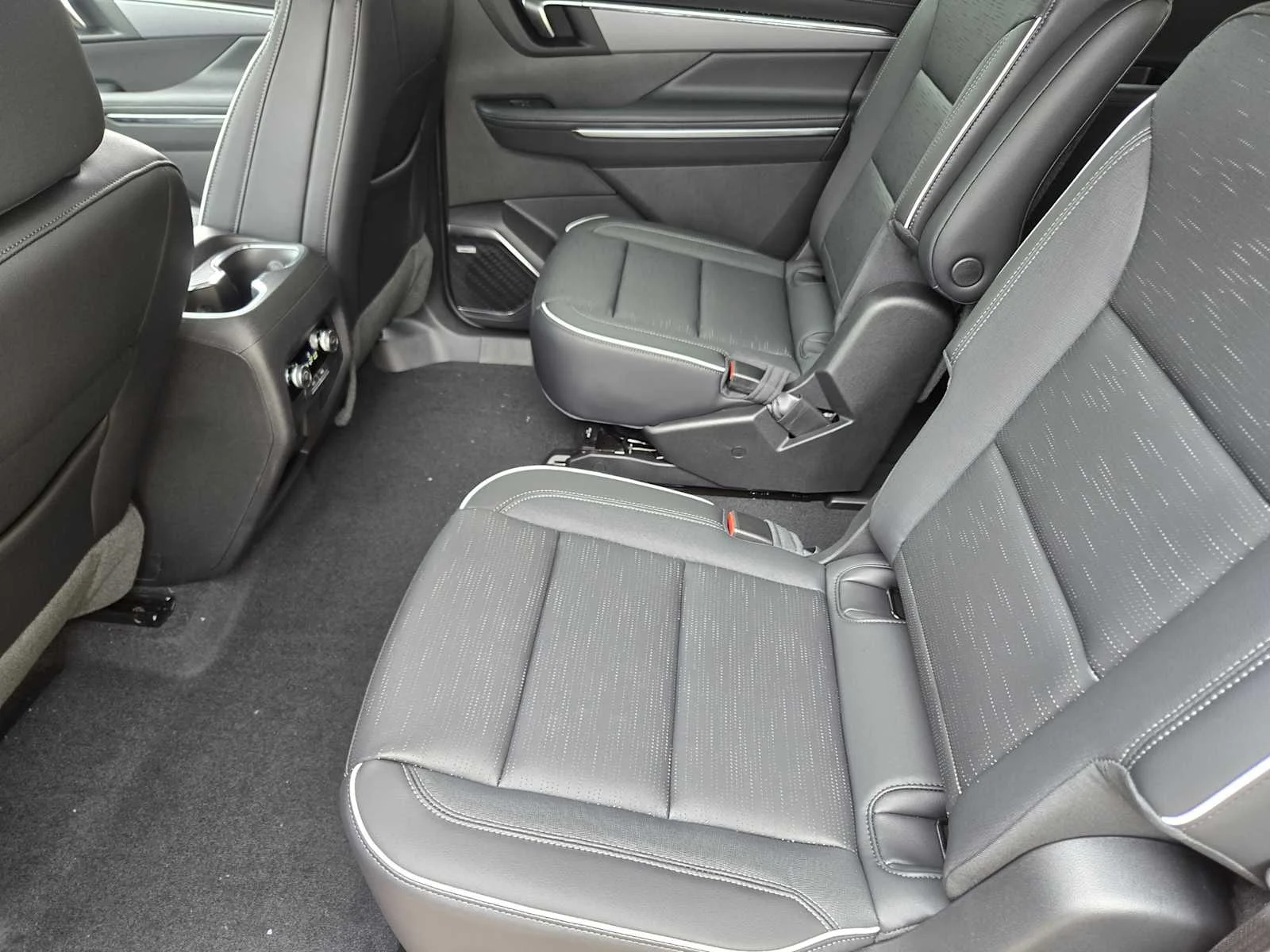 2026 Buick Enclave Sport Touring - Photo 18