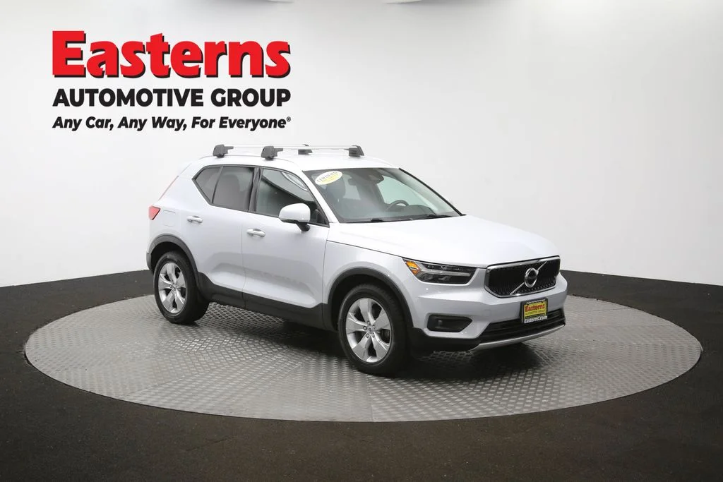Used 2021 Gray Volvo Momentum image 47