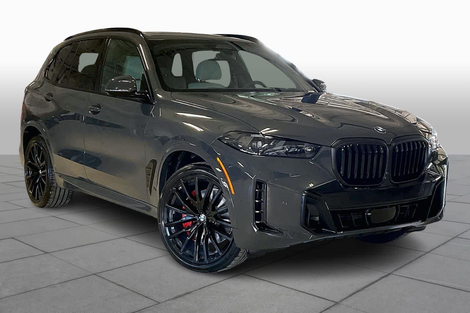 New 2026 Dravit Grey Metallic BMW sDrive40i image 2