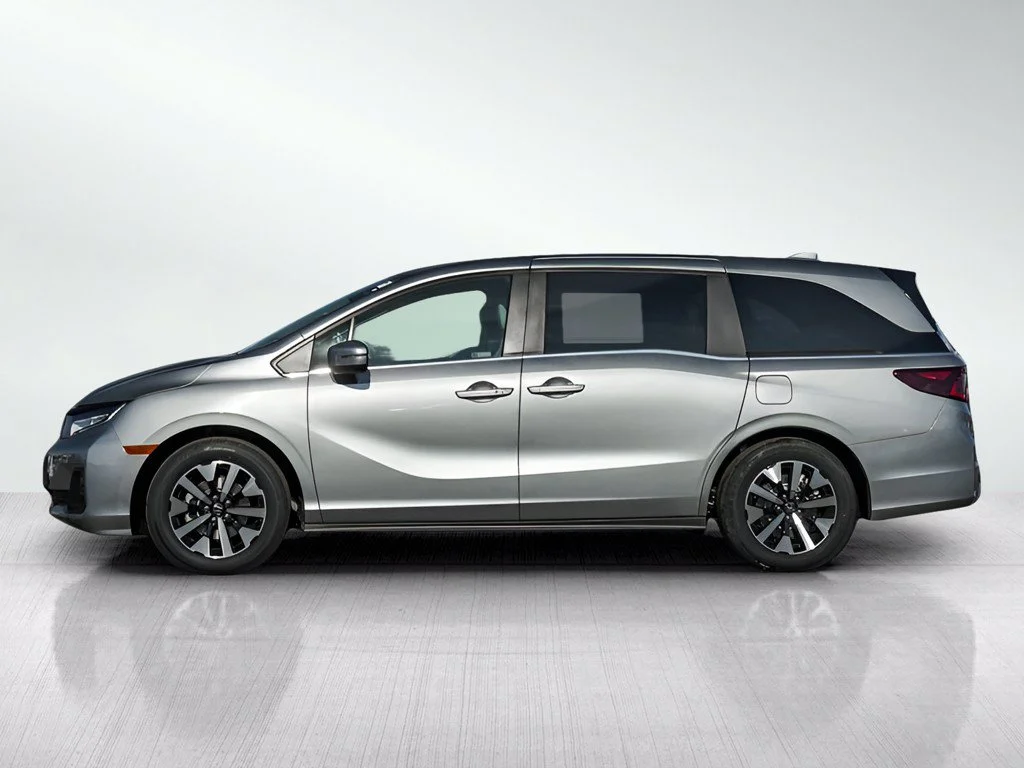 New 2026 Solar Silver Metallic Honda EX-L image 4